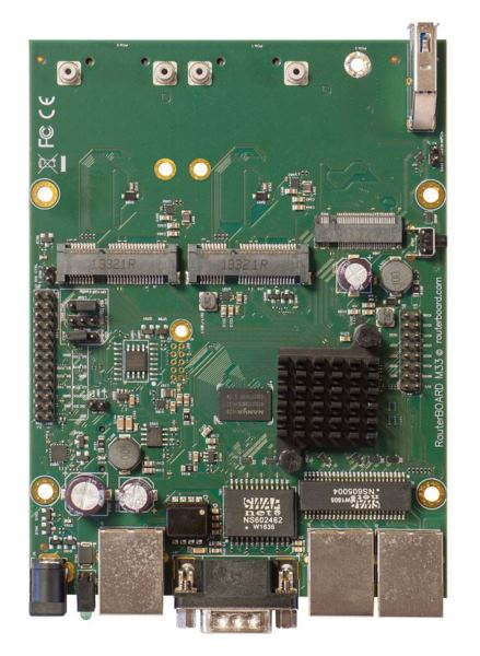 MikroTik fully featured RouterBOARD with 3 Gig Lan 2x mini PCIe