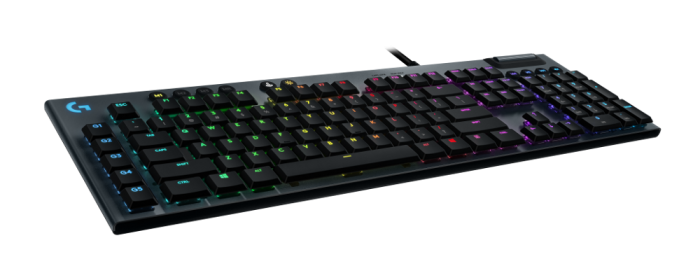 Logitech G815, mehanička tipkovnica RGB, clicky