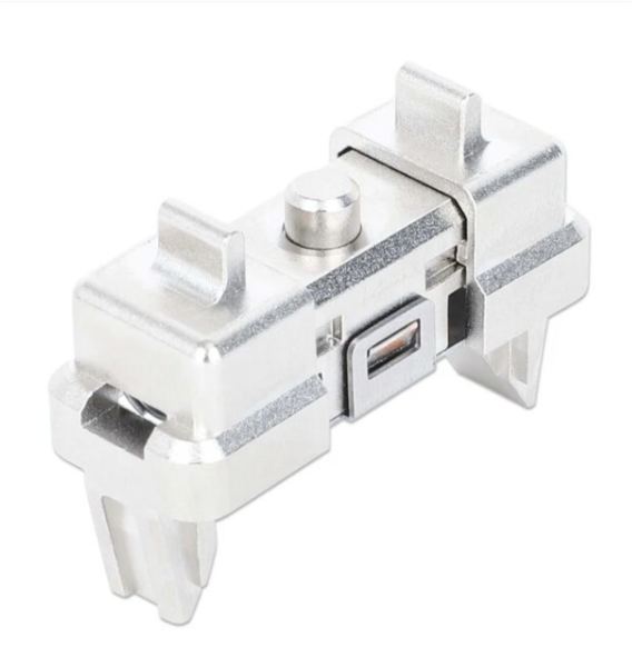 Intellinet 1U Tool-Free Rack Mount Clip, 12-Pack